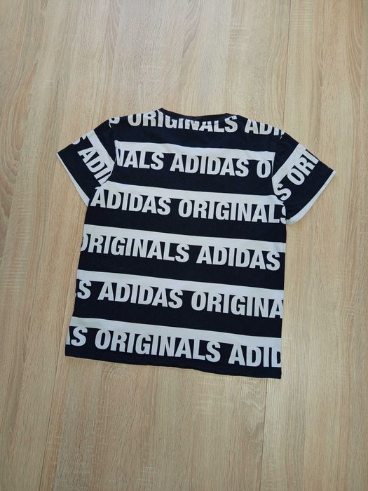 Koszulka Adidas z krótkim rękawem S