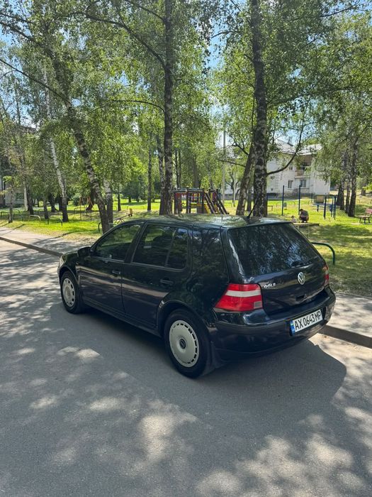 Продам гольф четвертий