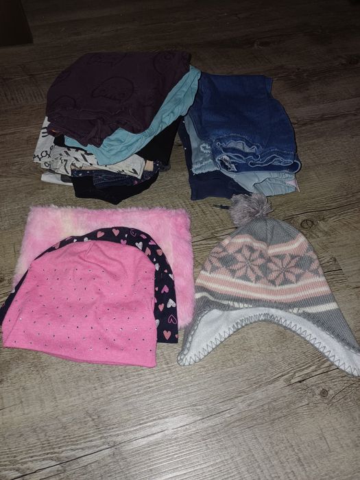 Paka ubrań. 18 sztuk.