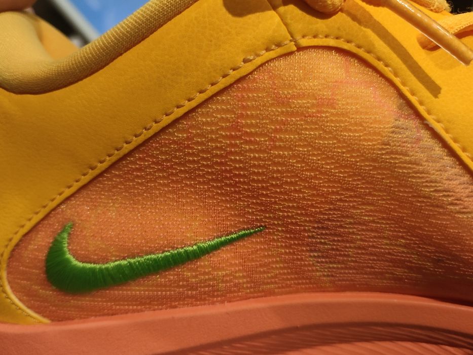 Buty NIKE raz na nogach