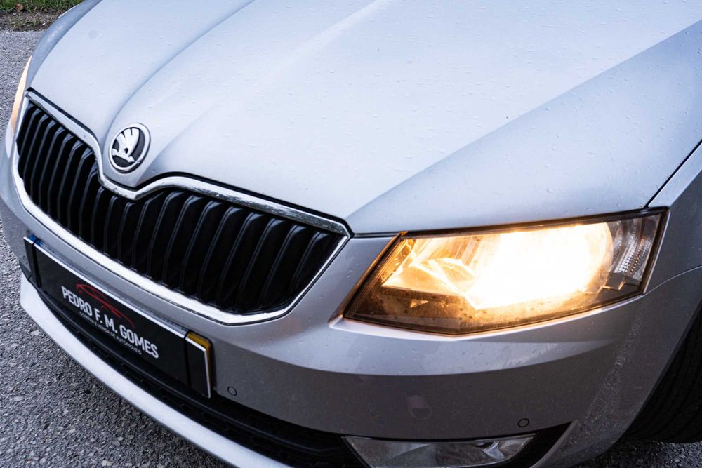 Skoda Octavia 1.6TDI 105cv 239 Mil Km 2013 18 Meses Garantia
