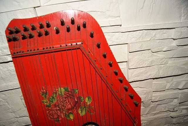 Cytra mandolina instrument