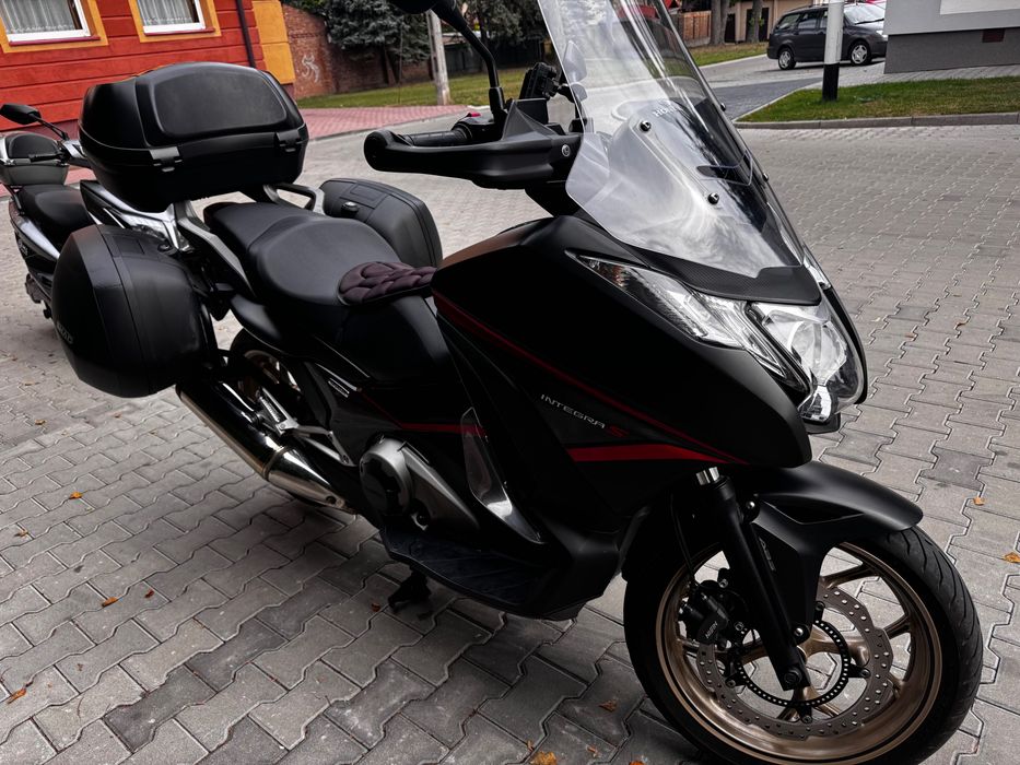 Honda Integra 750s