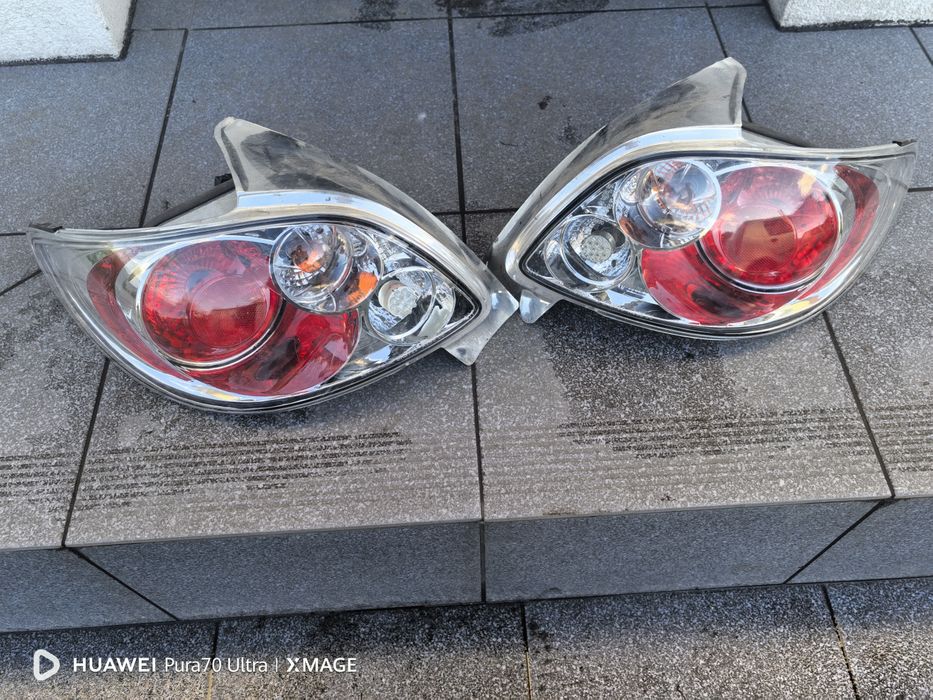 Lampy tylne peguot 206