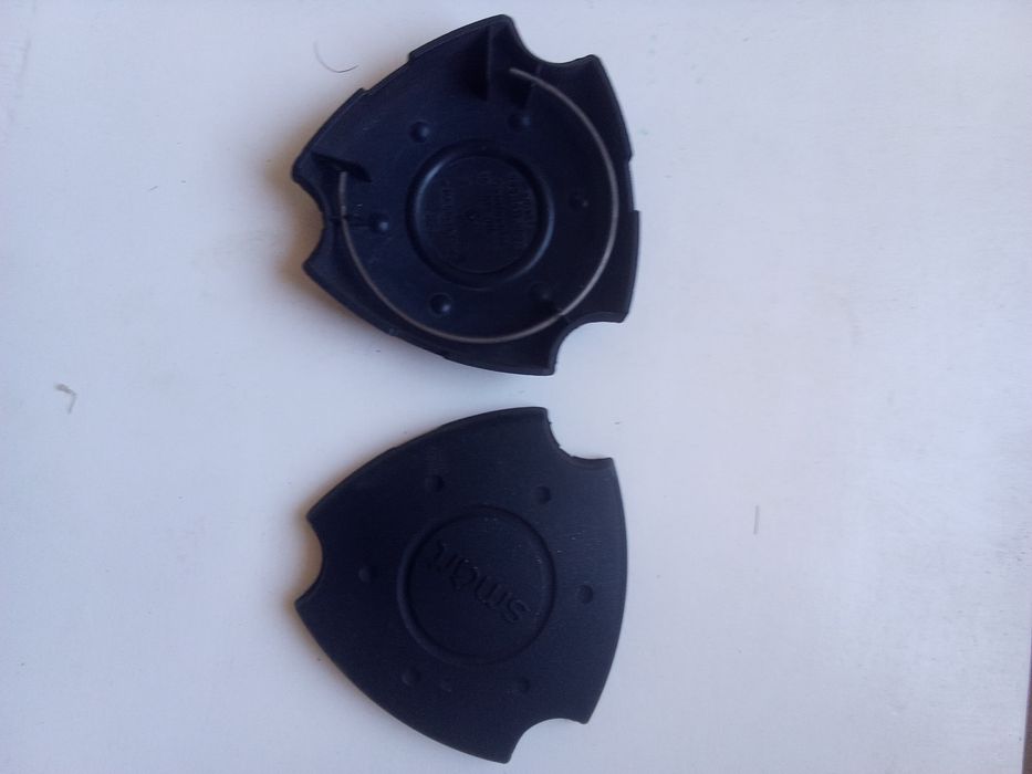 2 centros de jantes novos para SMART Fortwo 450
