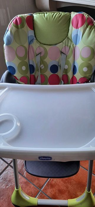 Cadeira de refeição de bebé