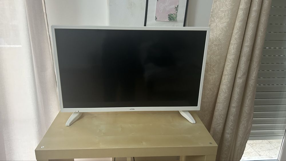 Televisão 32 polegadas Benfica • OLX.pt