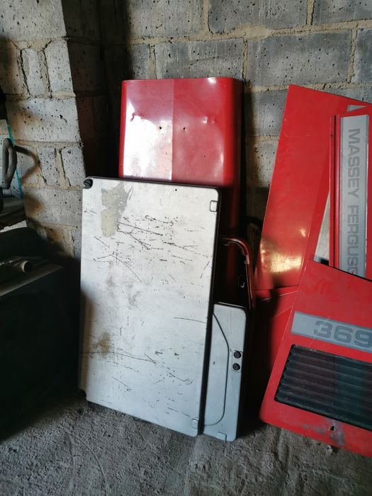 Maska boczek gril błotnik massey ferguson 3690 i inne 3070 lub 3680