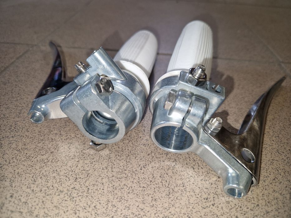 Nowe biale manetki rączki biegów gazu Romet komar sztywniak zak rys pl