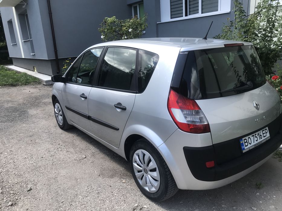 Продається надійний сімейний автомобіль Renault Scenik 2 2005 року.