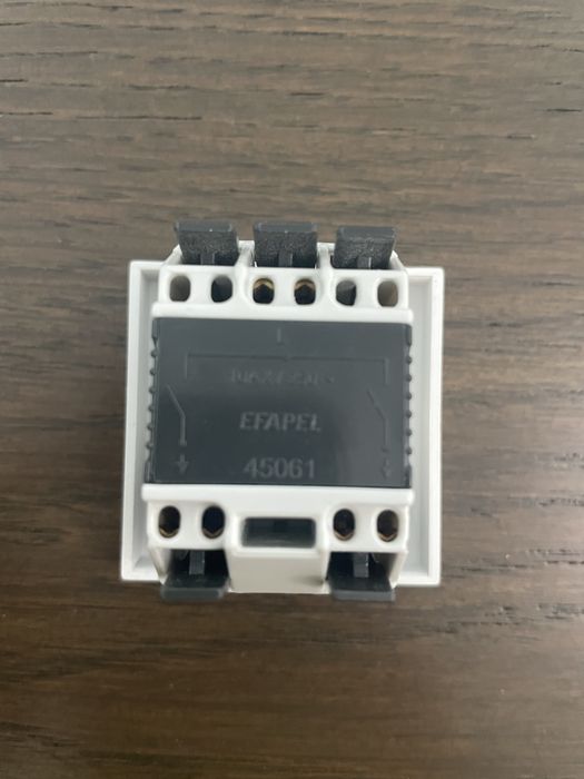Interruptor duplo Efapel