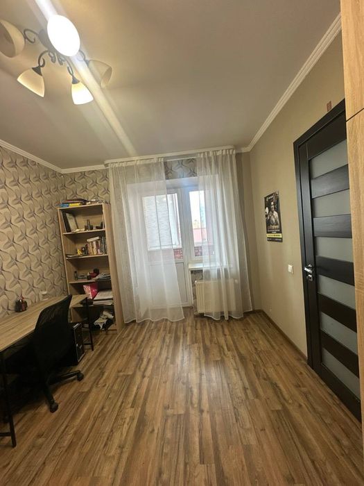 Продаж 3-кімнатної укомплектованої квартири!