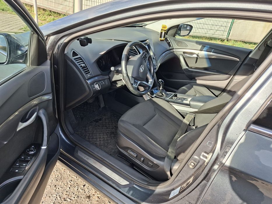 Hyundai i40 2012 рік