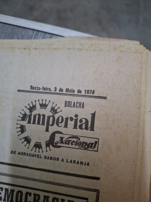 Jornais 1974 25 de abril 1 de maio