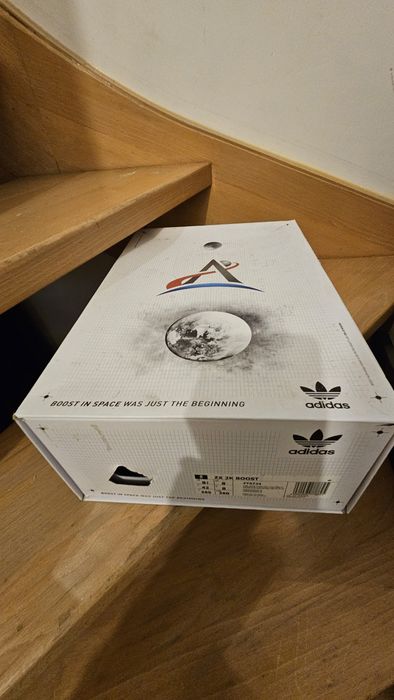 Ténis ADIDAS 42 edição NASA