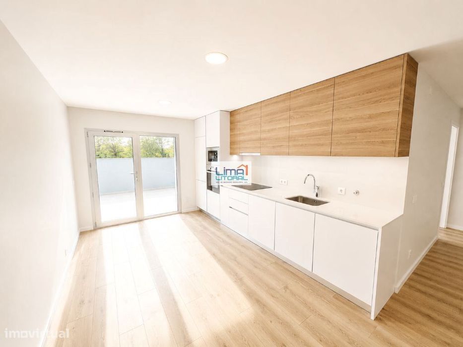 Apartamento T2 - com terraço e garagem privativa