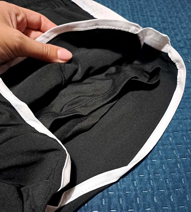 Calções desportivos mulher