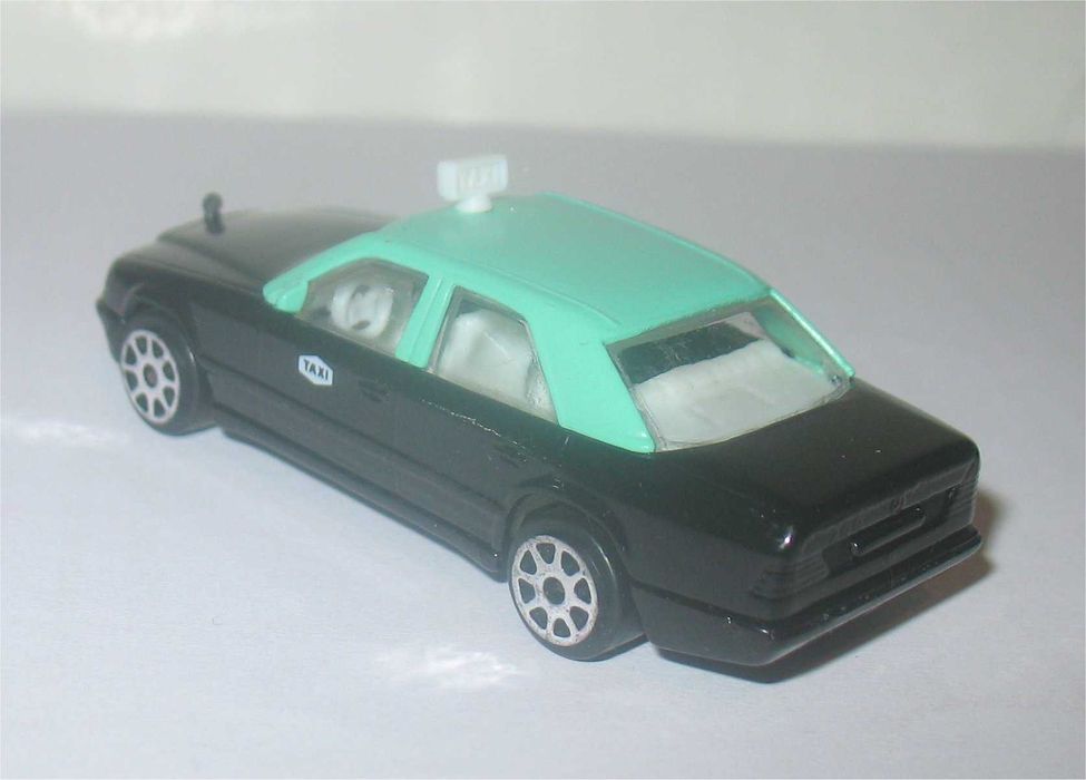 Poliguri - Mercedes 200 (W124) - Taxi de Portugal