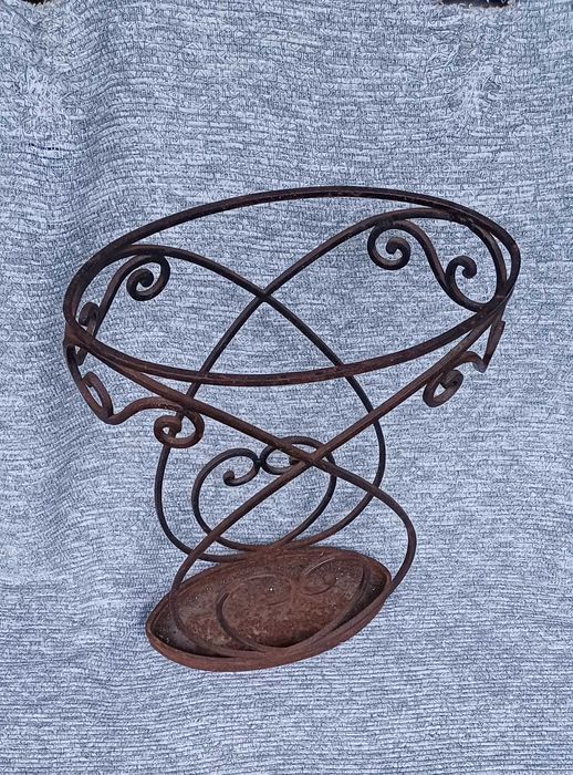 Bengaleiro em ferro forjado