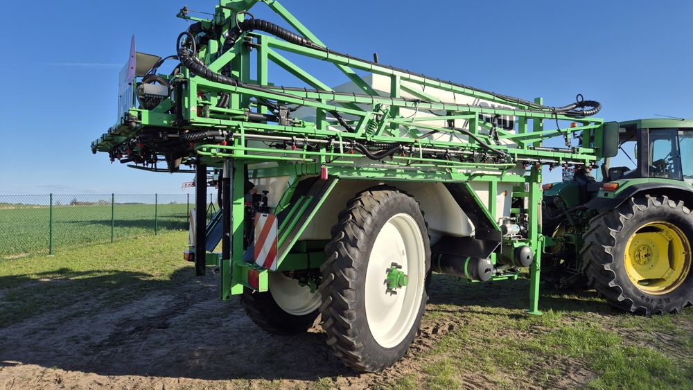 Opryskiwacz CHD 4300L 27m amazone rau