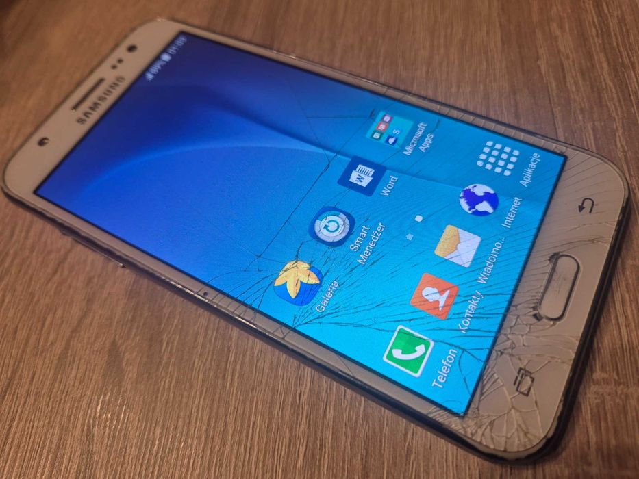 SAMSUNG J500FM sprzedam, mocno używany ale sprawny, pęknięta szybka