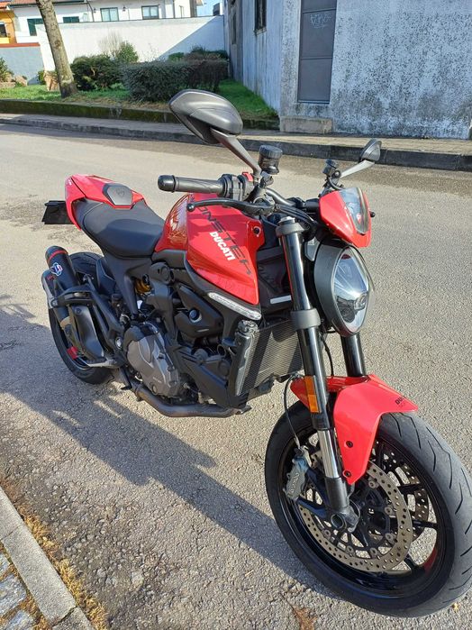 Ducati Monster Plus 937 full termignoni
