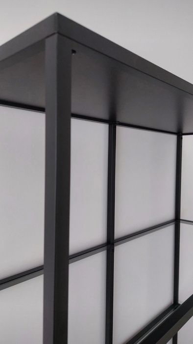 Estante preta com vidro ikea