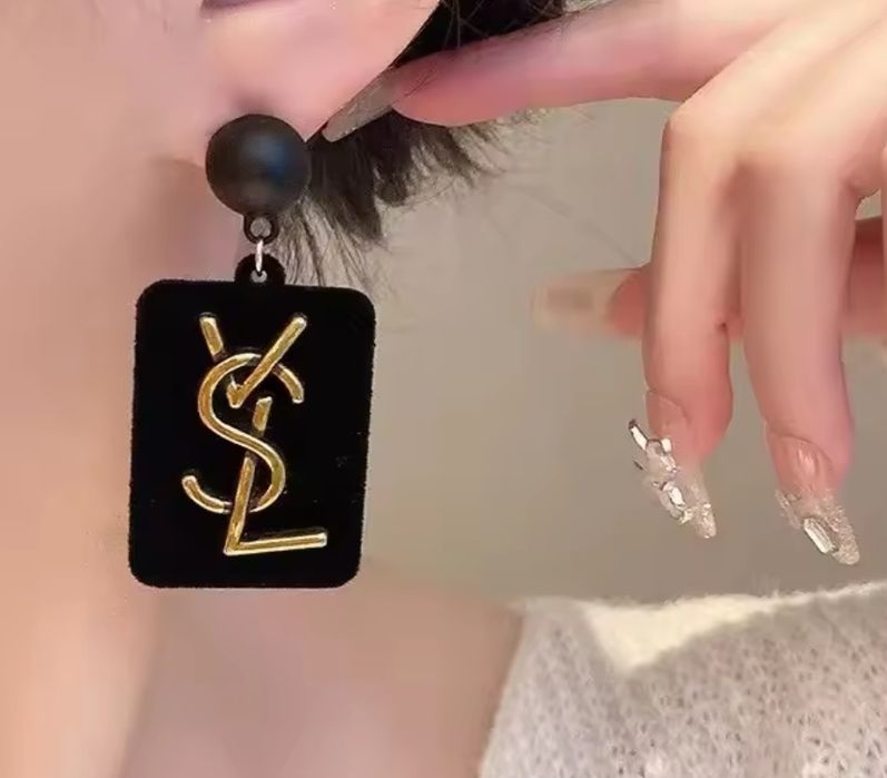 Przepiękne duże czarne kolczyki YSL