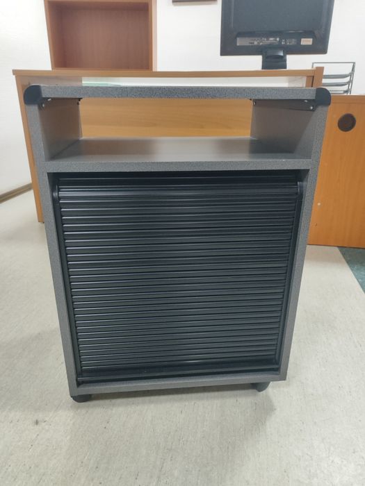 Меблі офісні б/у