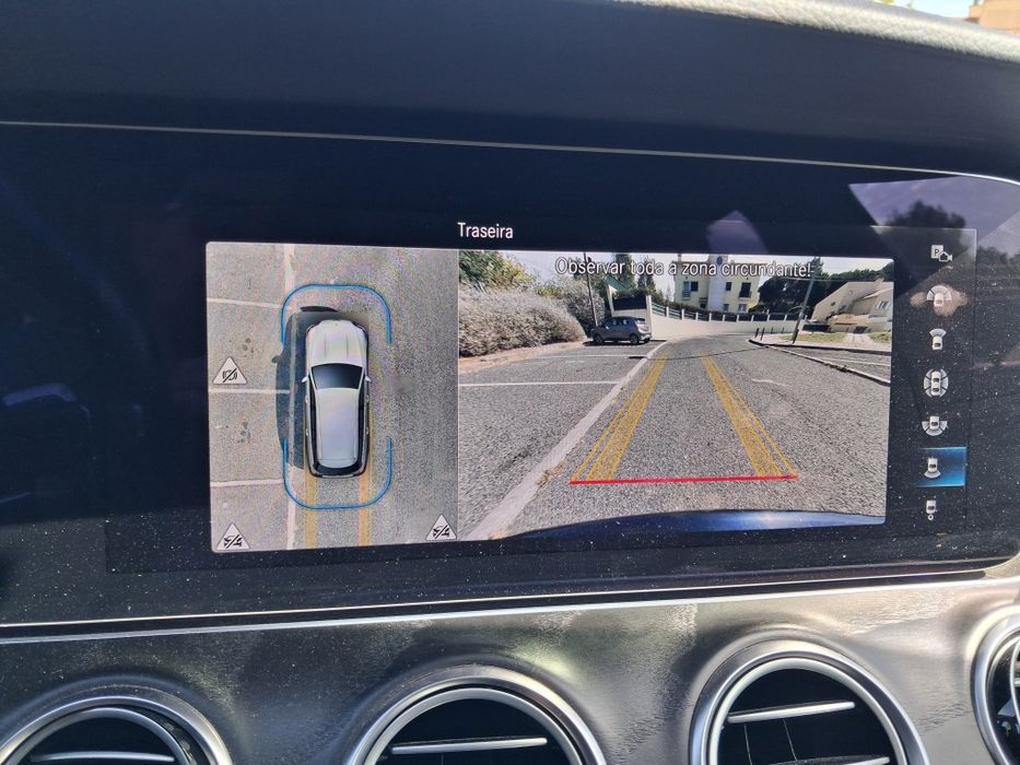 Mercedes-Benz E 300 de 4MATIC Estate, AMG Line, híbrido plug-in Diesel, de 2022, com 162.018 km.