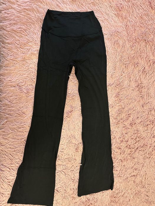 Лосини кльош спортивні з ефектом push up  S/ М, М/Л