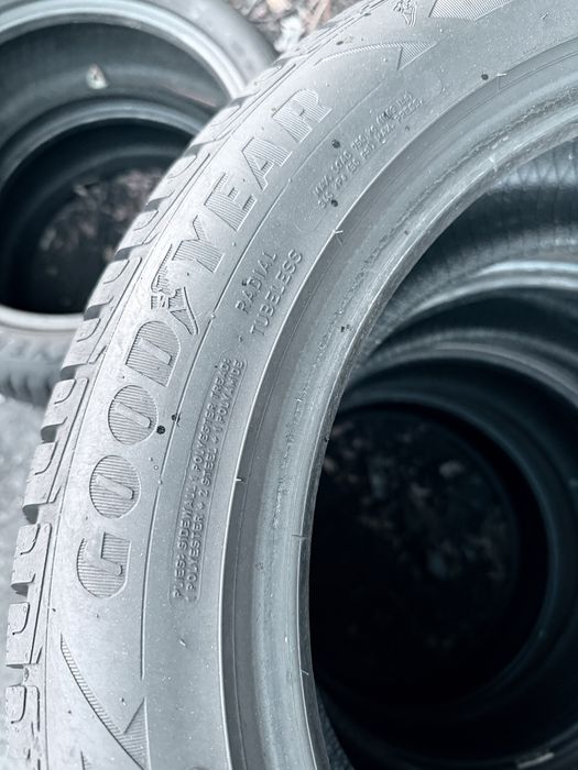 215 55 17 Goodyear Perfomance Gen 1 90% 2024 Шини Зима