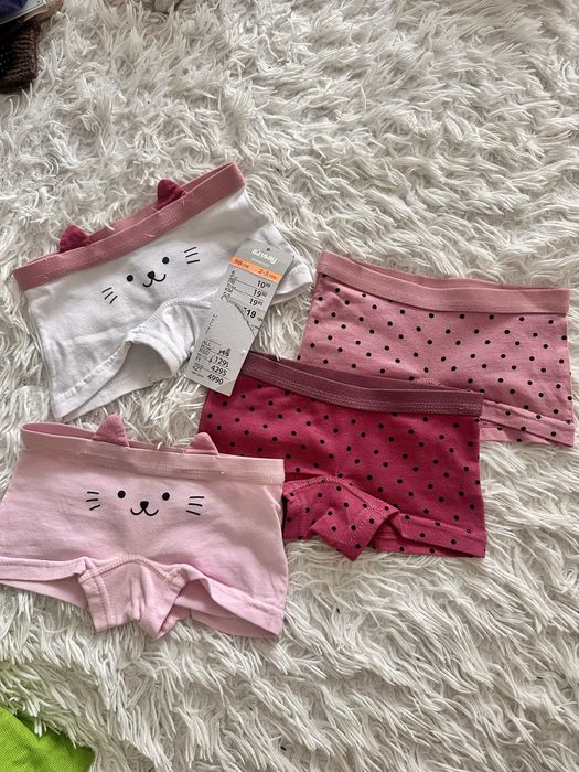 Костюмчик 2-3роки. Набір комплект труси-шорти. Колготки, футболочки