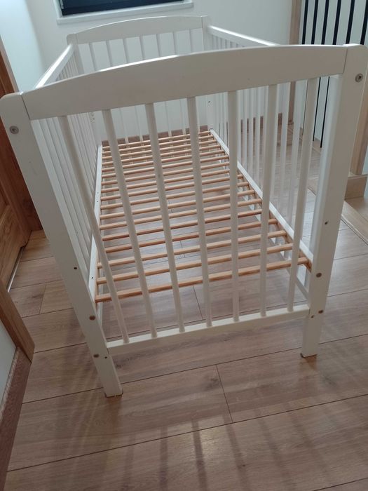 Łóżeczko 120x60 dostawne 4w1 (kolor biały)