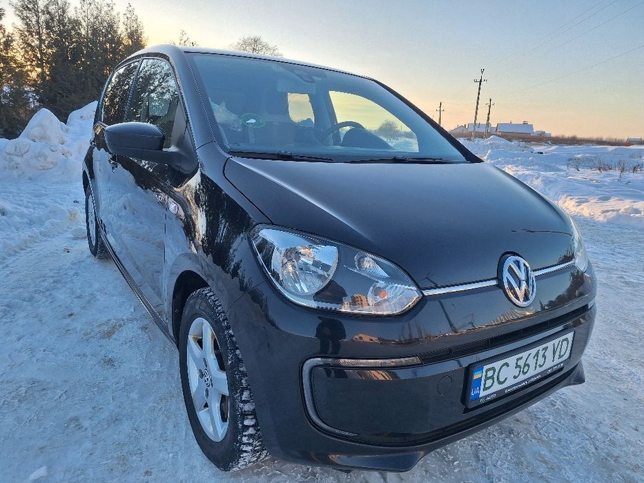 Продається електромобіль Volkswagen e-Up
