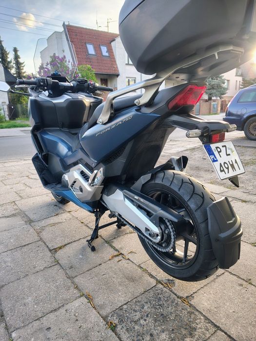 Honda  Forza  750  2021
