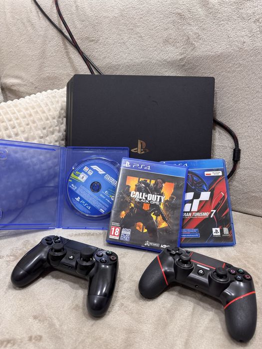 Sony ps4 pro Playstation 4 Pro 1 TB + 2 геймпади