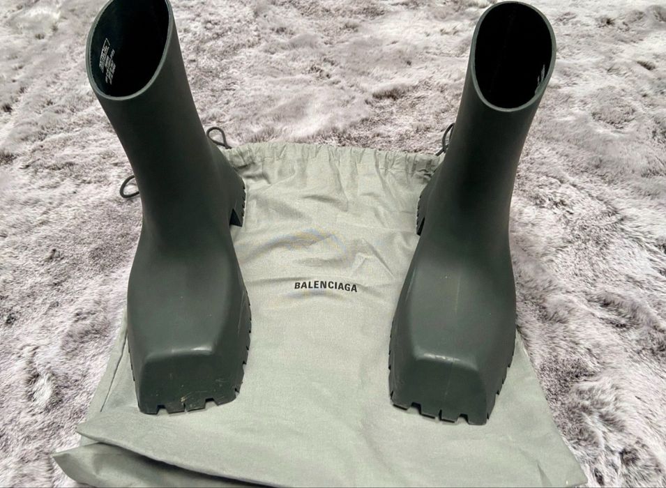 Balenciaga trooper 42