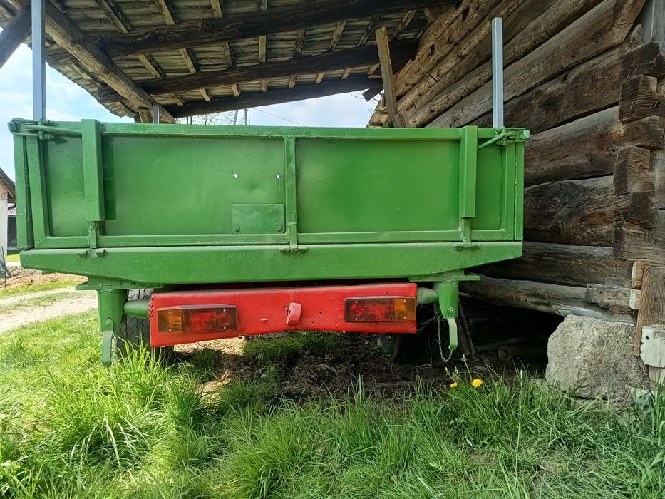 Przyczepa z kiprem
