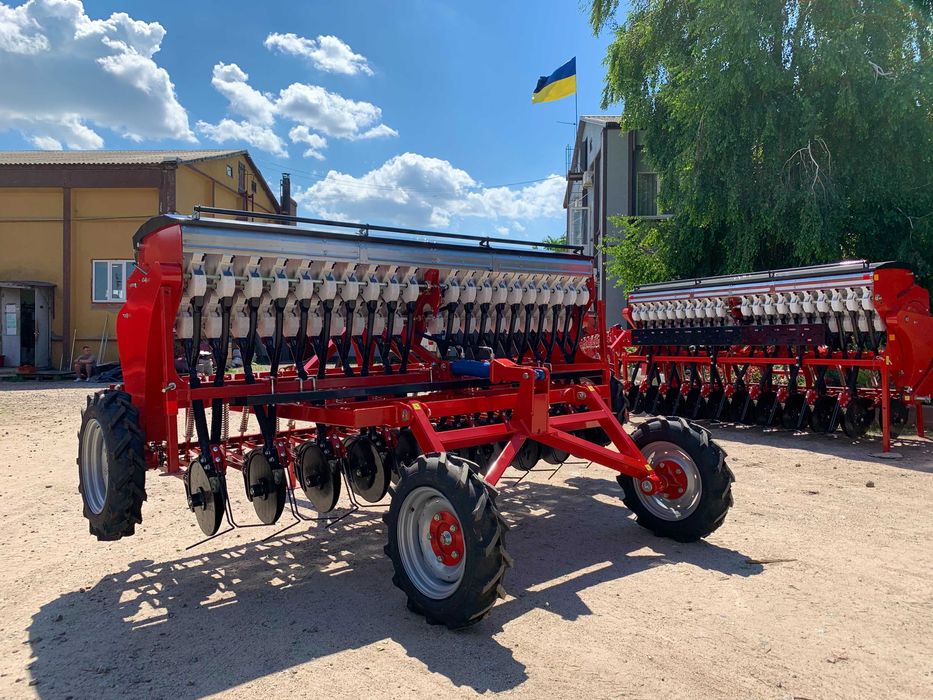 Міні сівалка зернова навісна СЗ 1,8 2,1 2,4 2,7 під трактор Ловол ЮМЗ