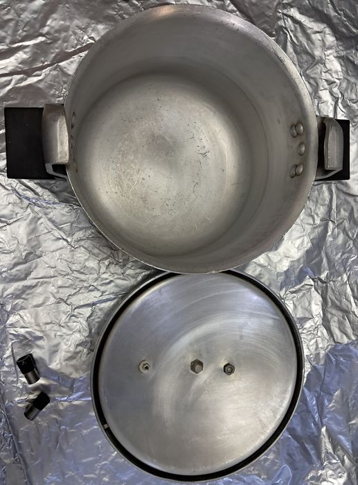 SEB Pressure Cooker458972491364454402