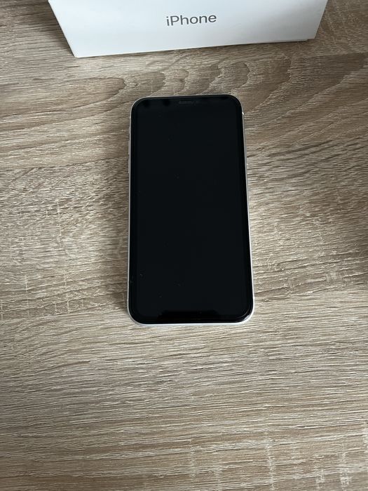 IPhone XR 64G zestaw stan bardzo dobry