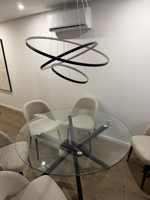 Mesa de jantar em vidro 1.40 m