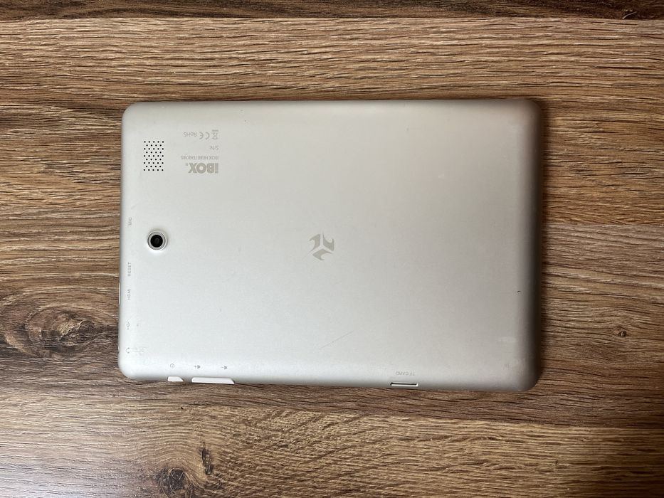 Tablet IBOX.