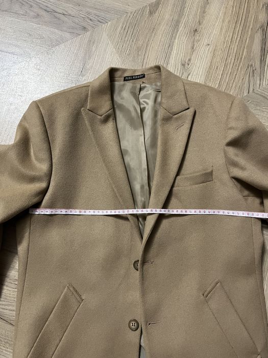 Пальто чоловіче (80% шерсть, 20% поліестер)