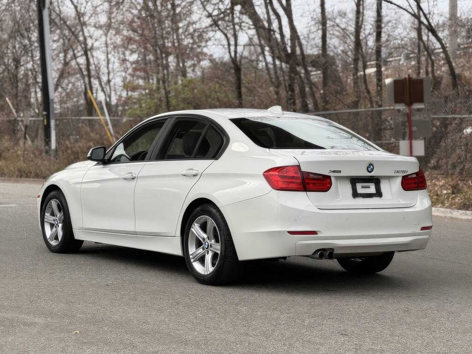 BMW 3 Series 328i xDrive      2015