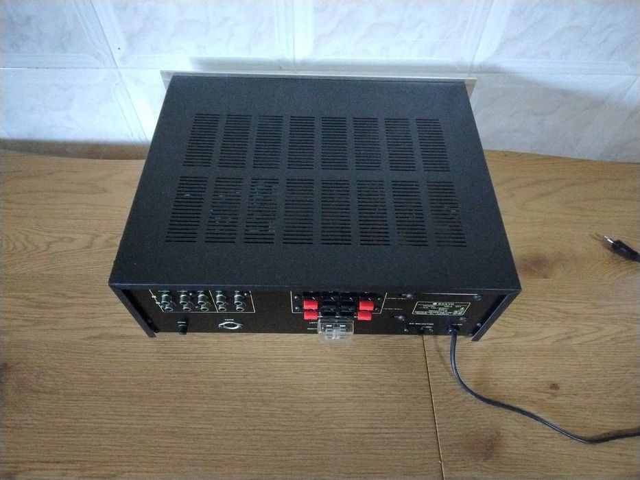 Amplificador integrado Sanyo Dca 311