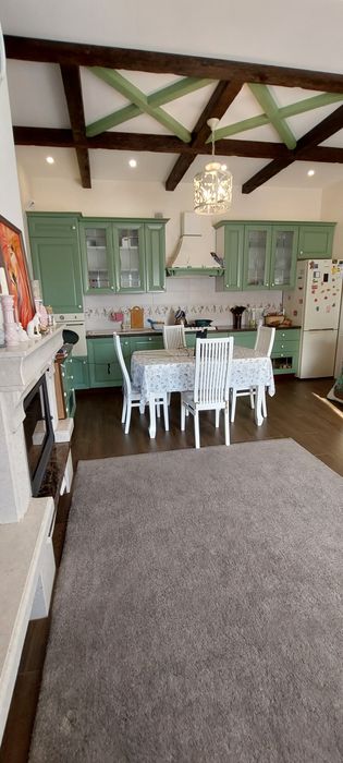 Аренда  уютного  дома  в кооперативе  , 5 соток  , 170м , море , парк