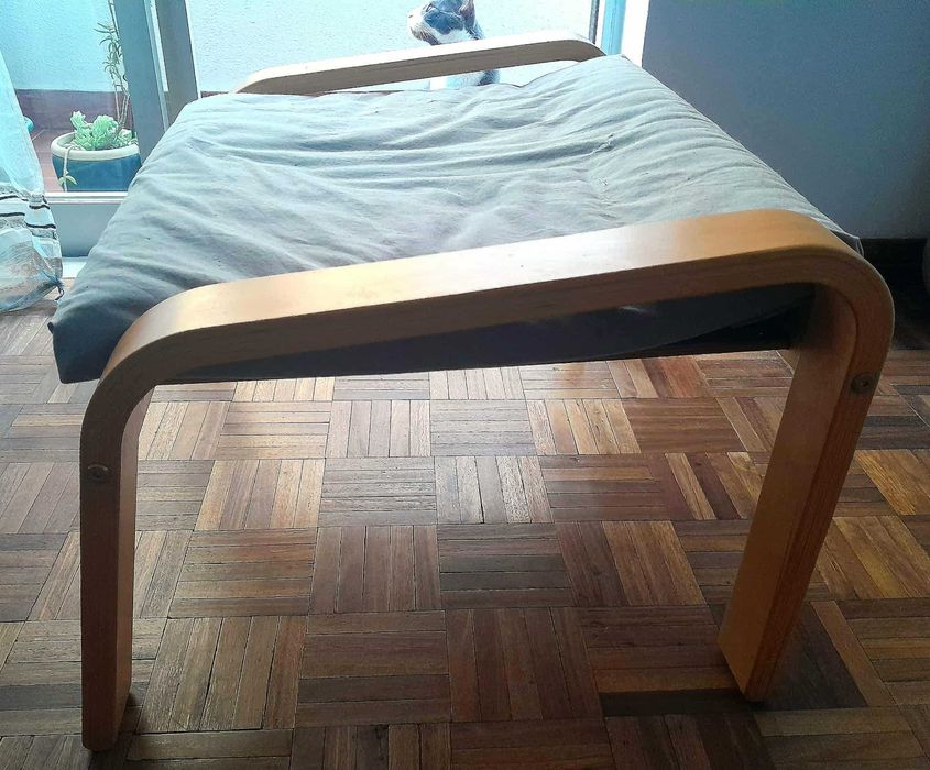 Banco de apoio/suporte para pés