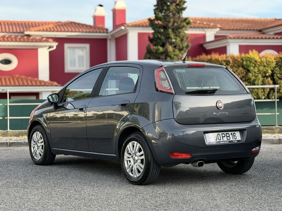 Fiat Punto 1.4 - 100.000km - 2014 - Garantia 18 meses — photo 2